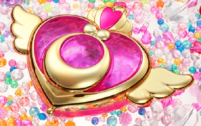 Sailor Moon: ecco il Crisis Moon Compact di Bandai