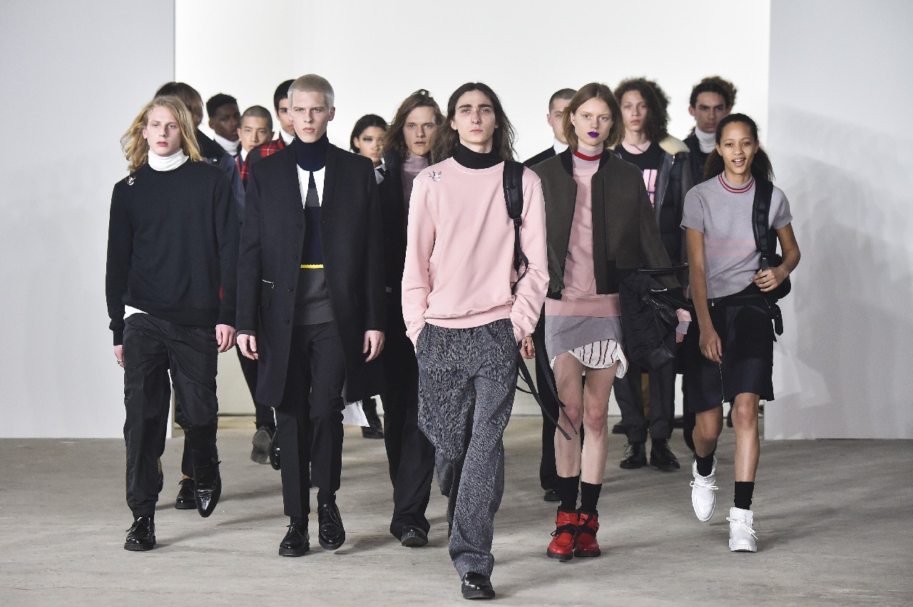 Tendenze moda uomo autunno inverno 2016 2017: l&#8217;eclettico streetwear di Tim Coppens