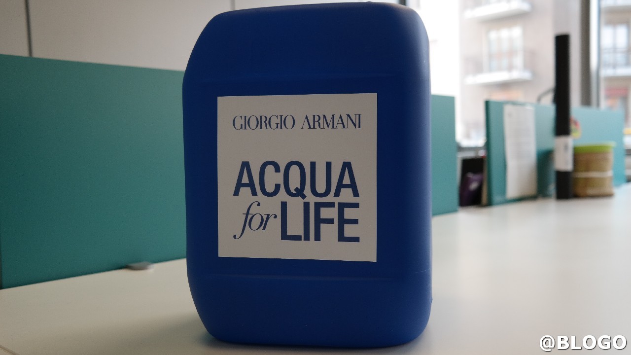 Giornata Mondiale dell’Acqua 2016: Giorgio Armani lancia la sfida Acqua for Life #1dayon10liters