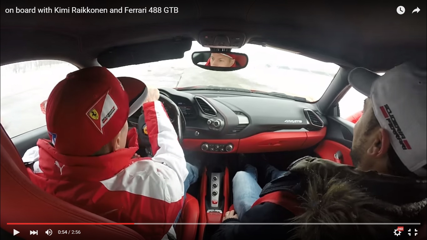 Kimi Raikkonen con la Ferrari 488 GTB fa lo show [Video]
