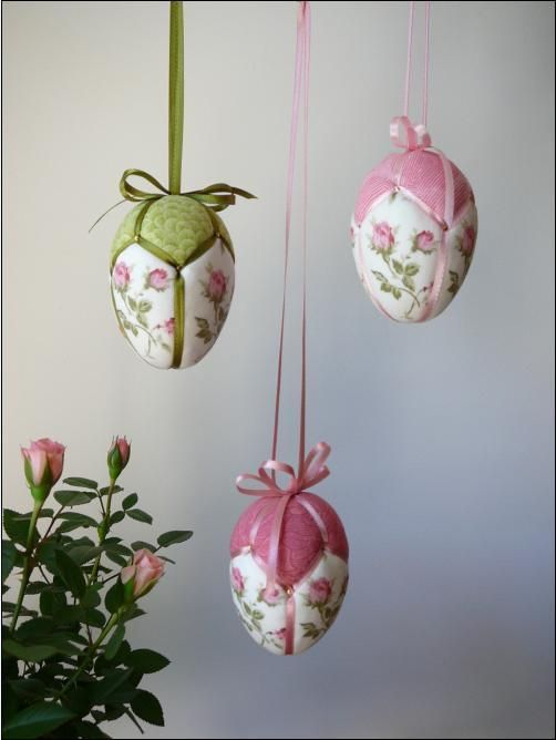 Decorazioni di Pasqua con il patchwork: l&#8217;uovo rivestito