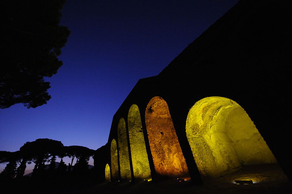 L&#8217;anfiteatro romano di Pompei, scenario dei concerti di David Gilmour e Elton John
