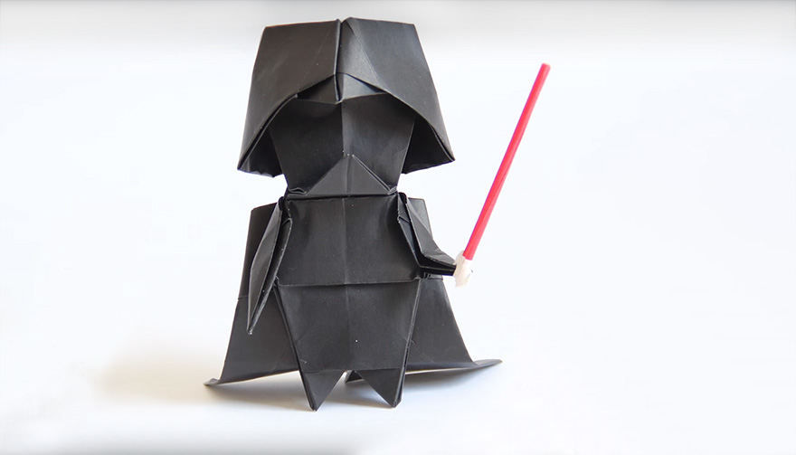 Come realizzare l&#8217;origami di Darth Vader