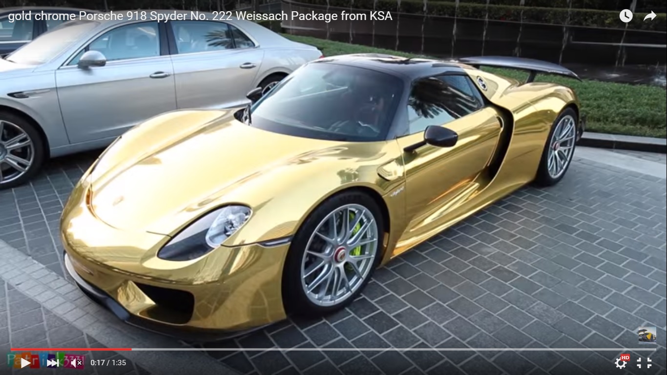 Una Porsche 918 Spyder vestita d&#8217;oro negli Emirati Arabi [Video]