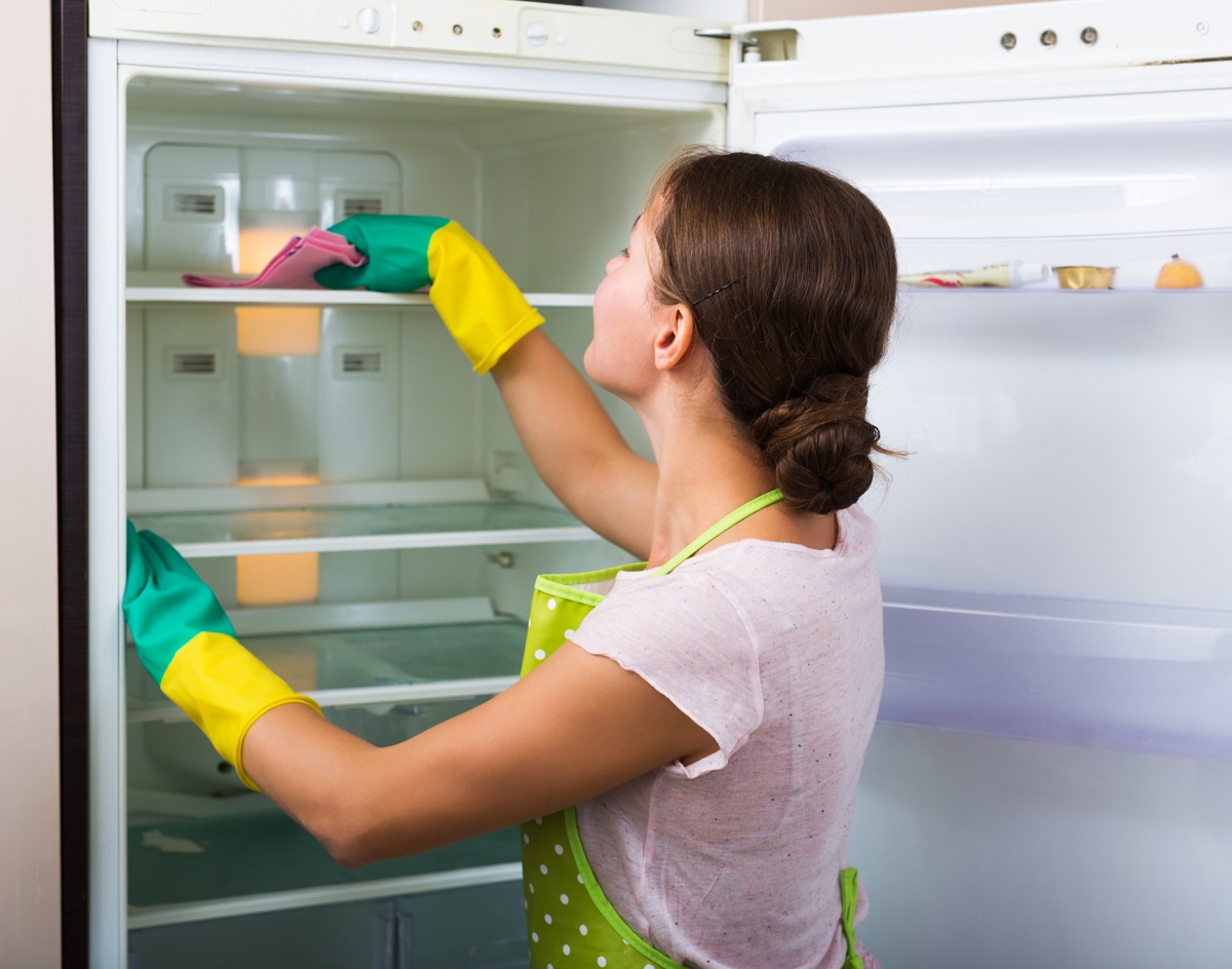 Come sbrinare frigo e freezer correttamente