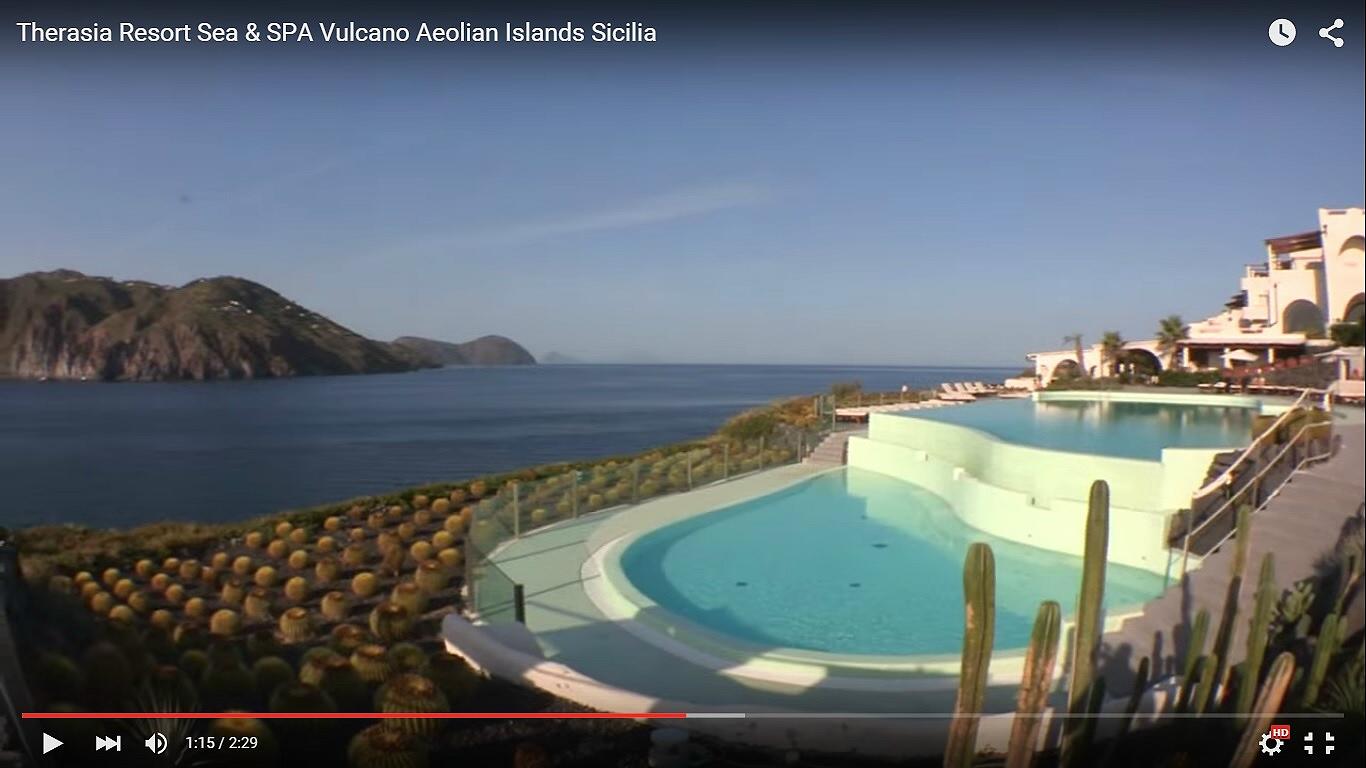 Therasia Resort Sea &amp; Spa: lusso e bellezza alla Isole Eolie [Video]