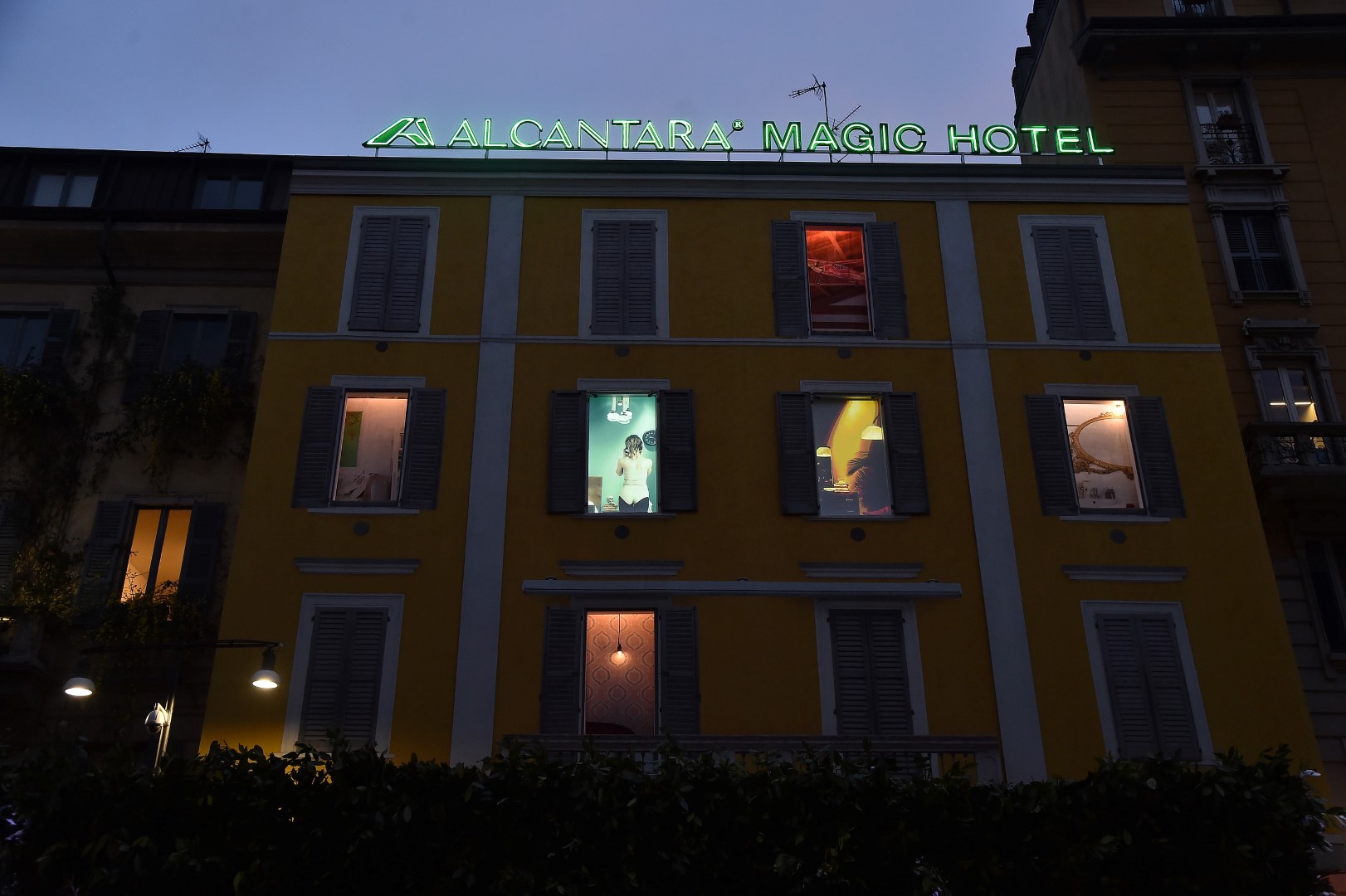 Fuorisalone 2016 Milano: inaugurato l&#8217;Alcantara Magic Hotel in Corso Como, video e foto