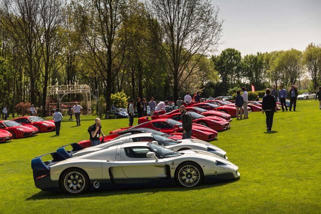 Cars and Coffee Brescia 2016: auto sportive da record [Foto e video]