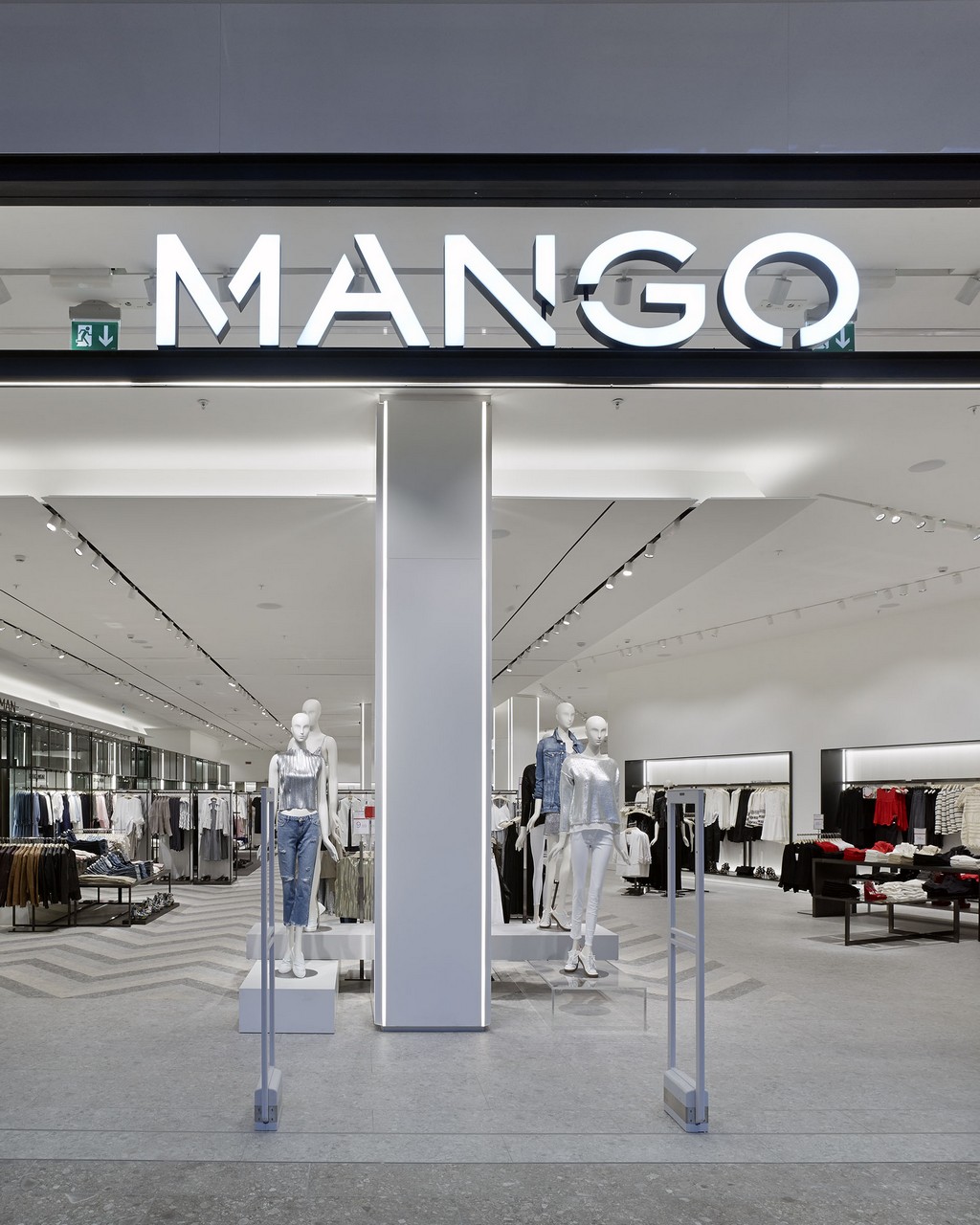 Mango Arese: aperto il nuovo megastore a Il Centro, le foto