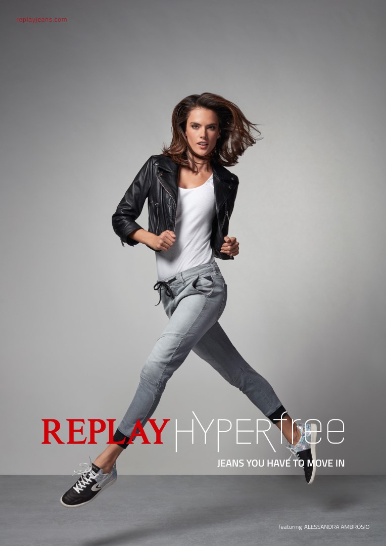 Replay Hyperfree: la campagna pubblicitaria con Alessandra Ambrosio e Neymar Jr, le foto