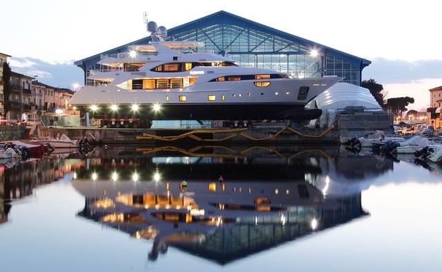 Yacht di lusso Benetti BY006 Crystal 140’