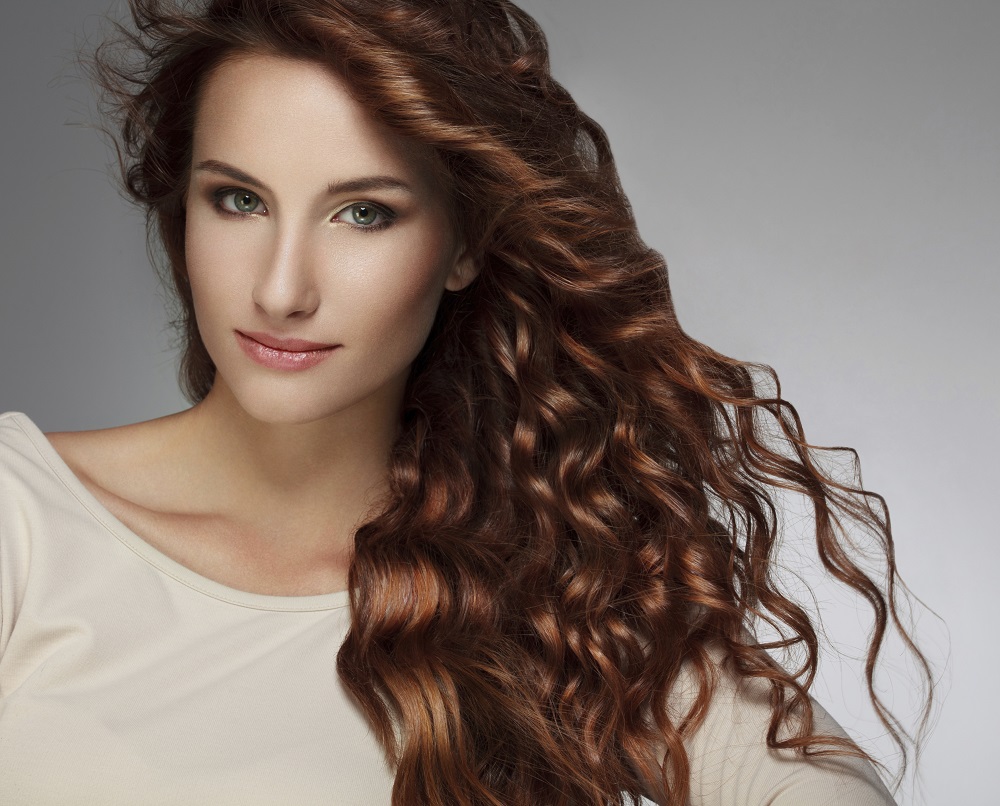 Come prendersi cura dei capelli ricci