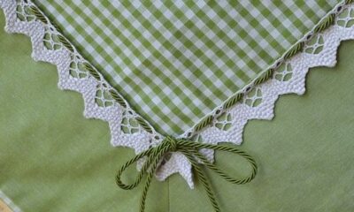 Centrotavola di patchwork per la primavera: verde con pizzi e fiocchi