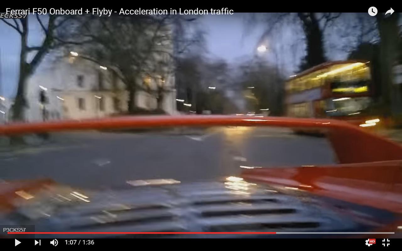 Sulla Ferrari F50 a spasso per Londra [Video]