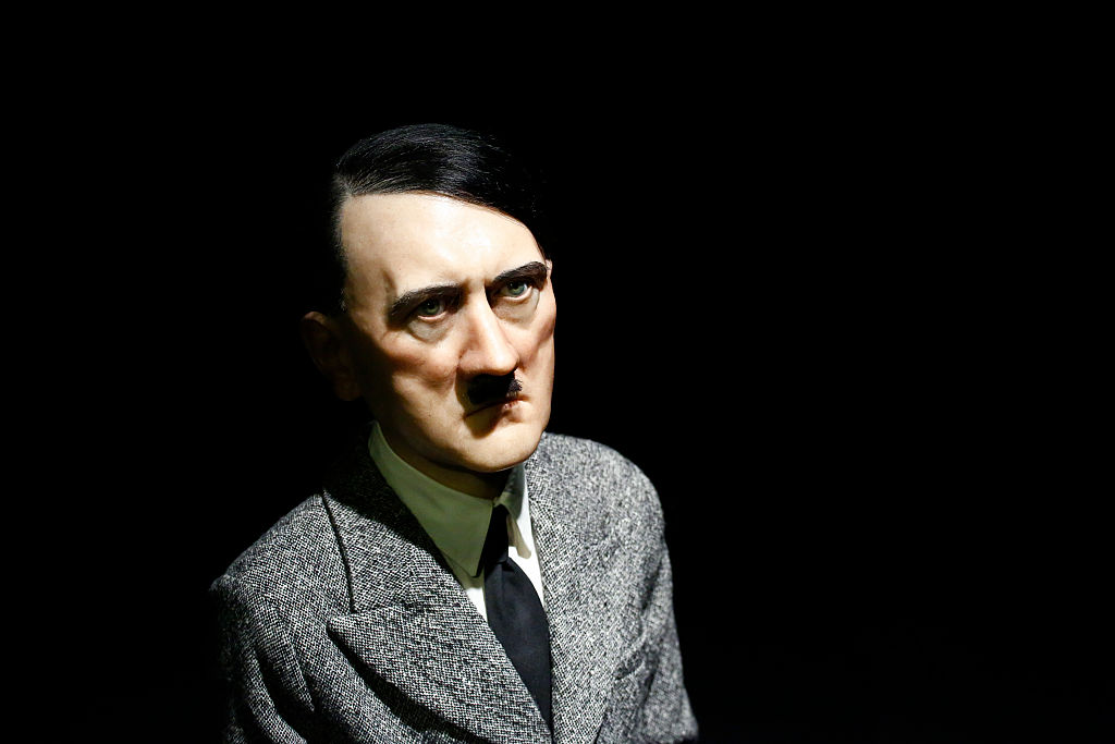 Him &#8211; Hitler secondo Maurizio Cattelan