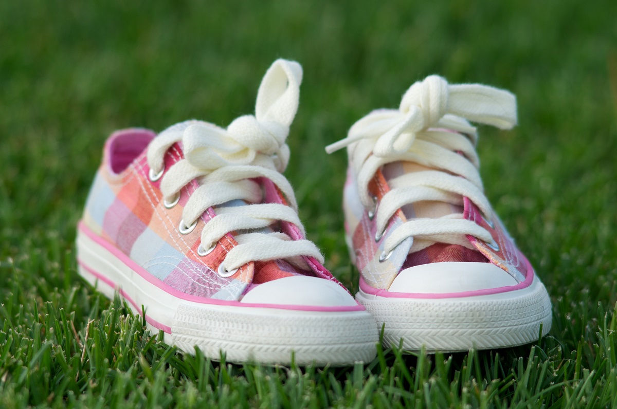 pulire le scarpe da tennis