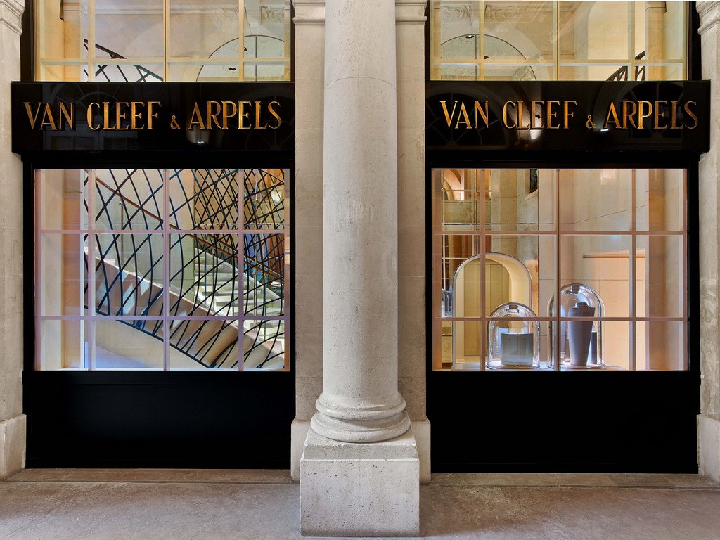 Van Cleef &amp; Arpels Parigi: la nuova boutique realizzata da Patrick Jouin e Sanjit Manku