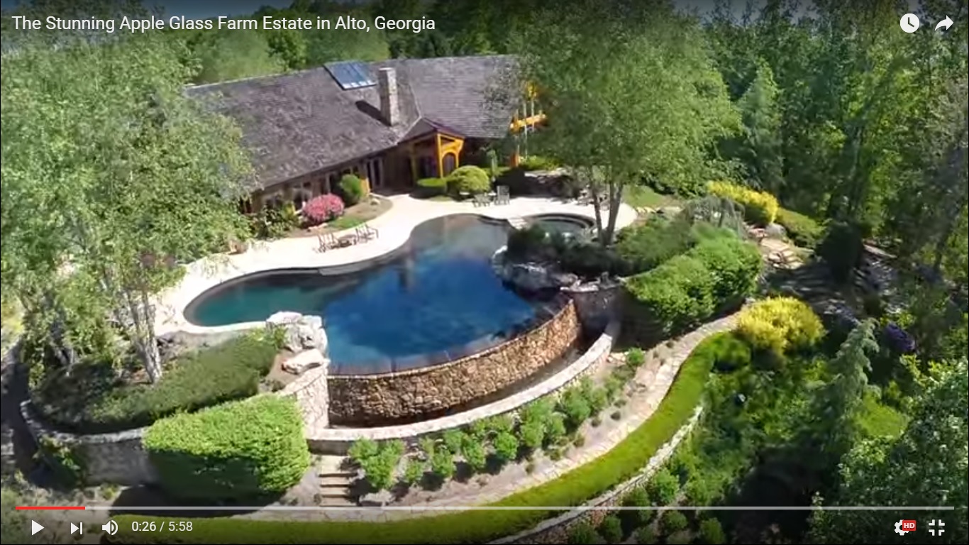 Villa di lusso con piscina meravigliosa in Georgia [Video]
