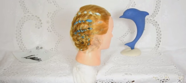 Acconciature in 10 minuti, hairstyle estivo con nastri