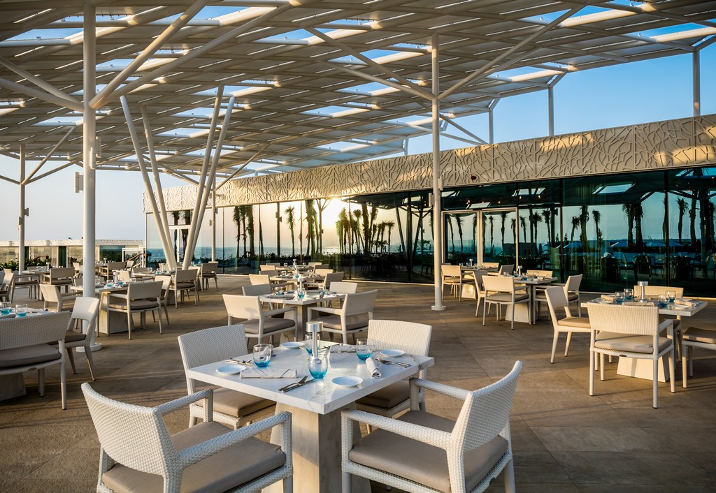 Arredo Outdoor: la terrazza del Burj Al Arab Hotel di Dubai con Dedon, le foto