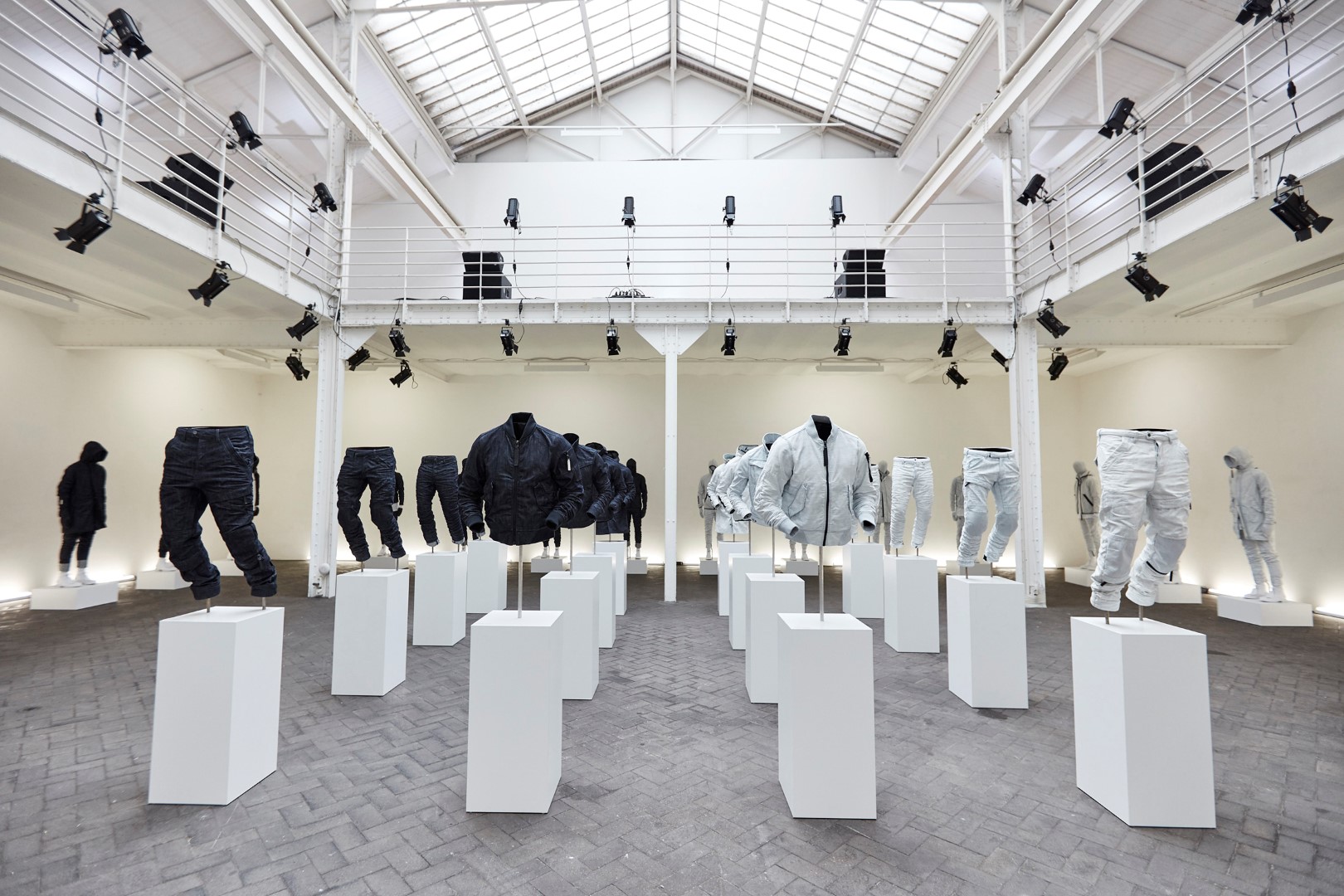 G-Star RAW: la capsule collection G-Star RAW Research by Aitor Throup