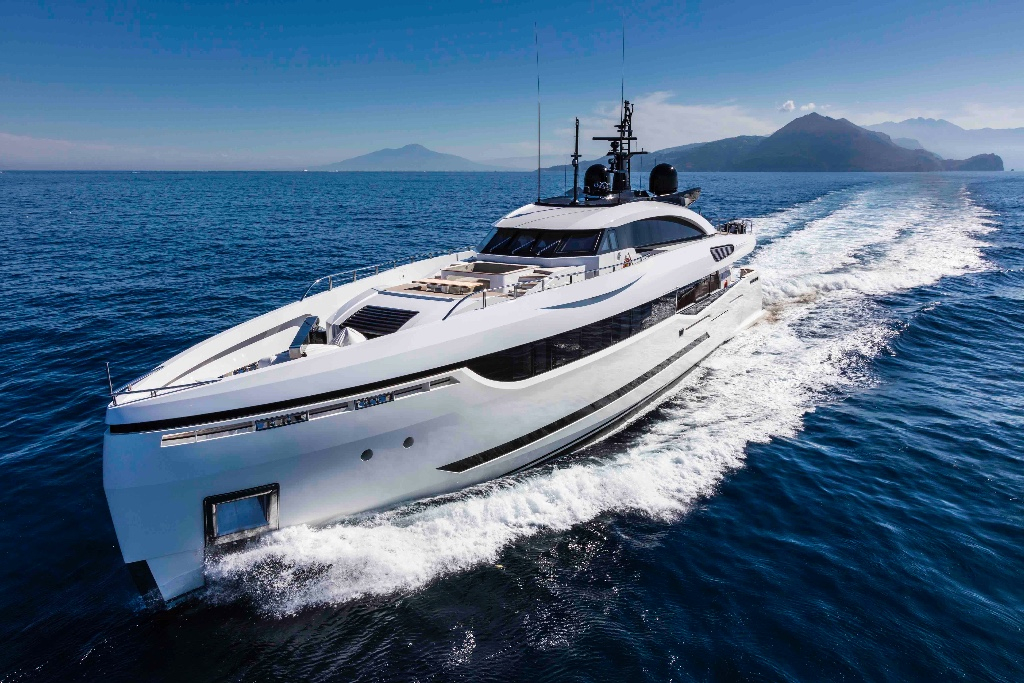 Yacht di lusso Columbus Divine al Monaco Yacht Show 2016
