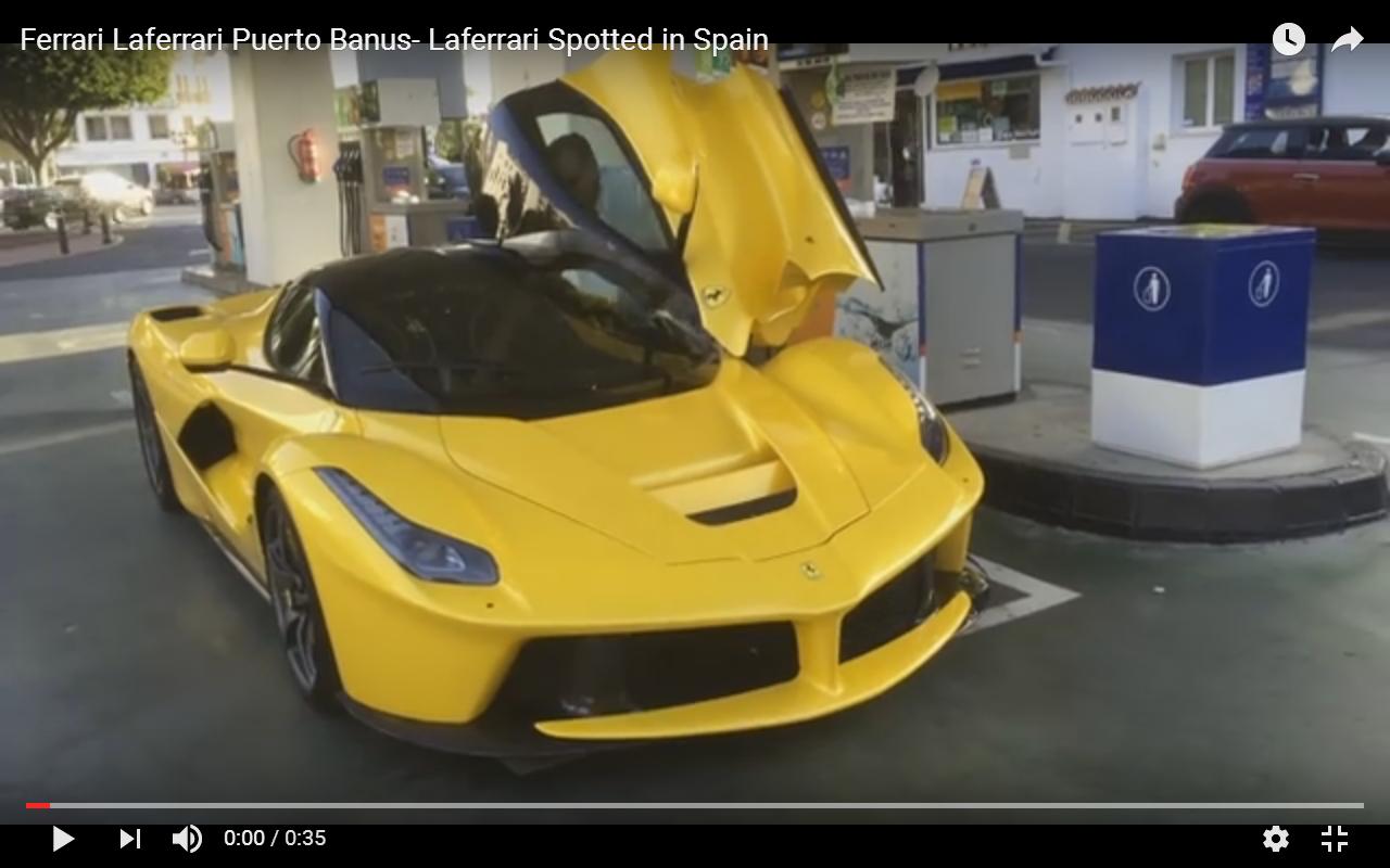 Ferrari LaFerrari gialla a Puerto Banus, nel lusso della Spagna [Video]