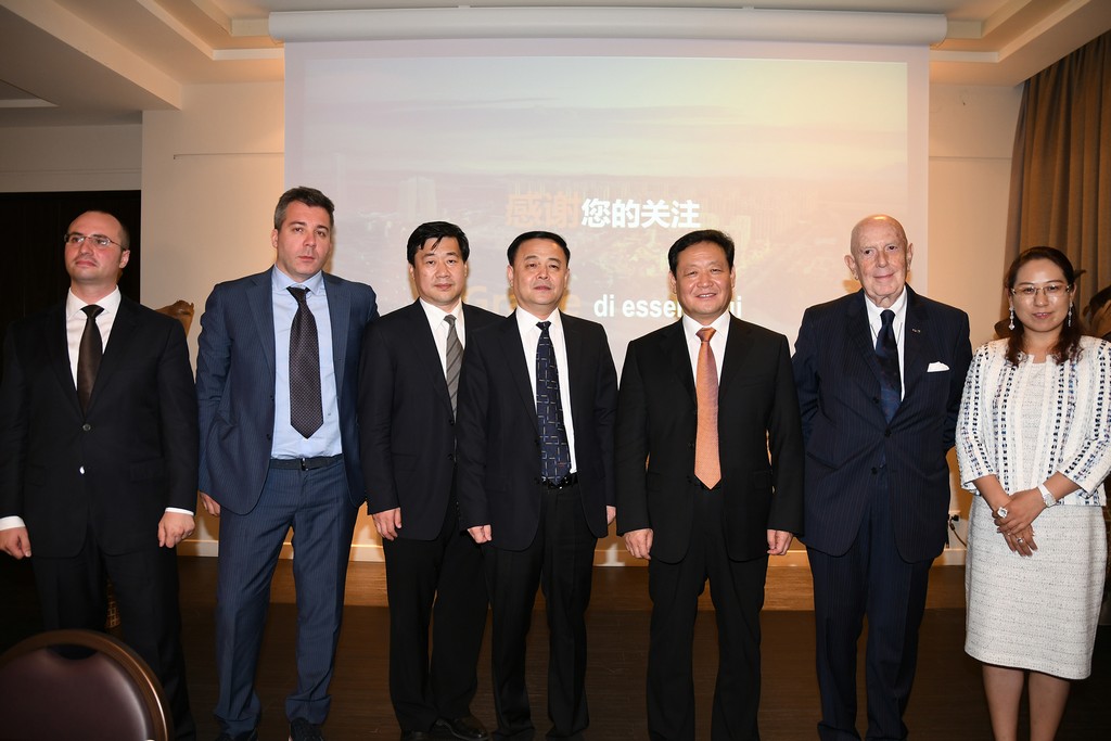 Mario Boselli presenta il progetto Excellent Outlets International Center in Cina, le foto