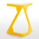 Tavolo giallo Zable progettato da Bim Burton.