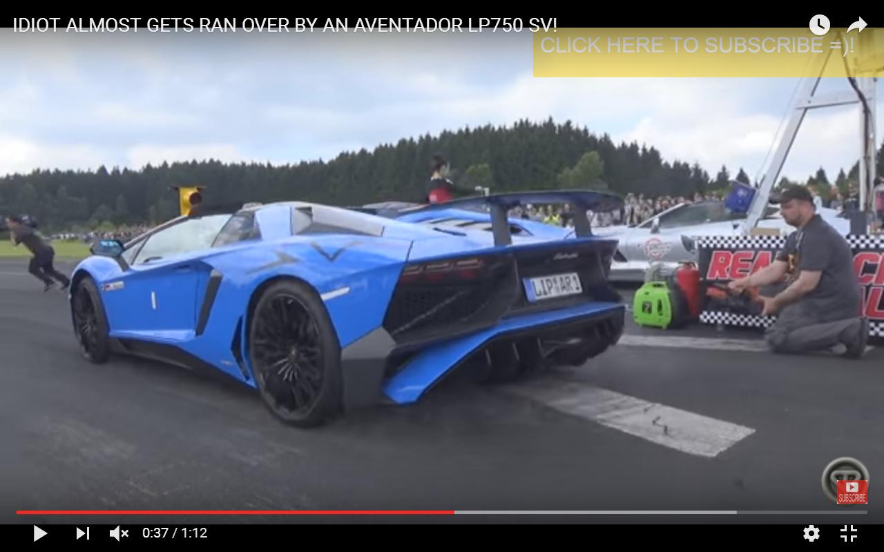 Lamborghini Aventador LP 750-4 SV rischia di colpire un cameraman [Video]