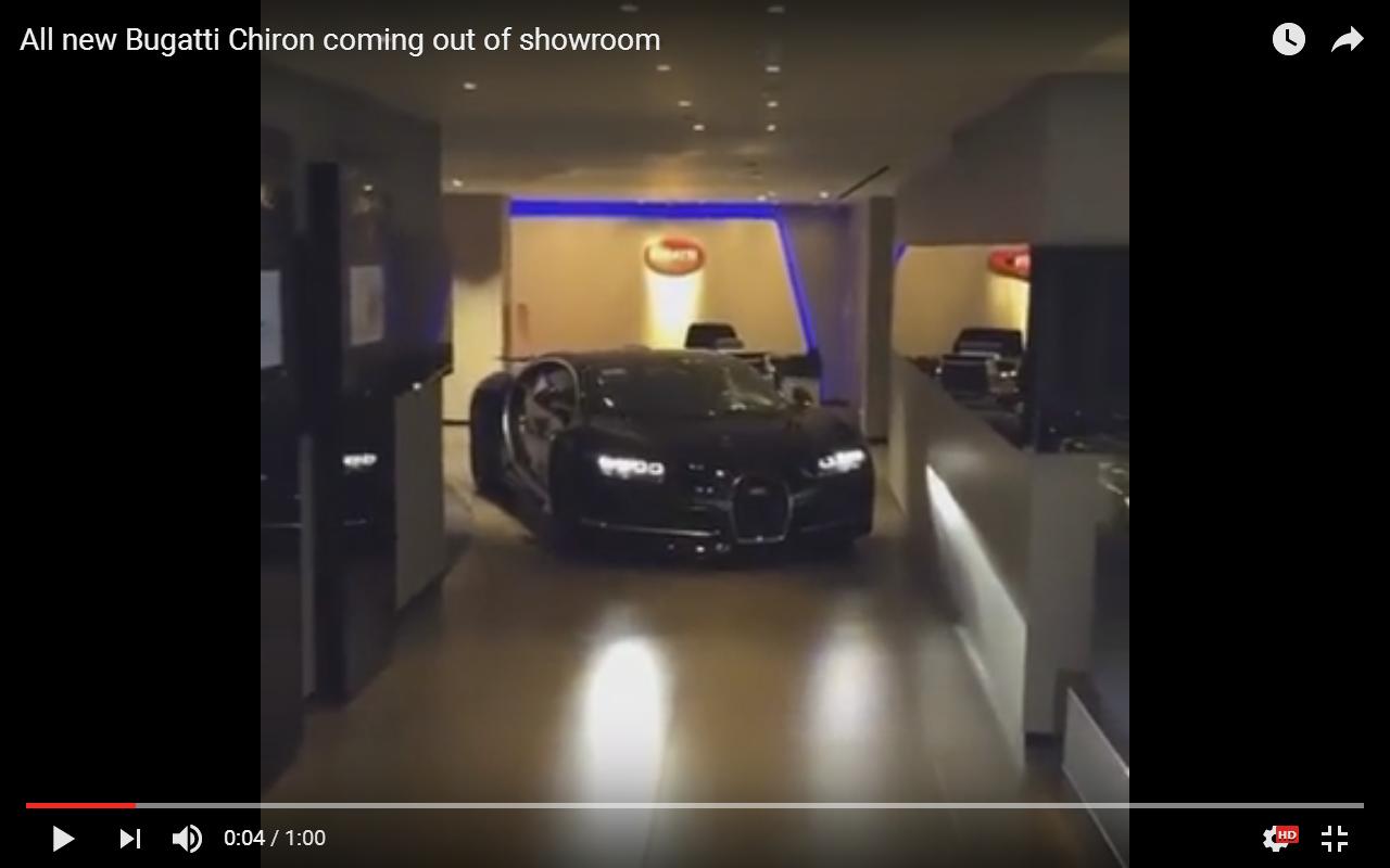Bugatti Chiron esce dalla concessionaria di Londra [Video]