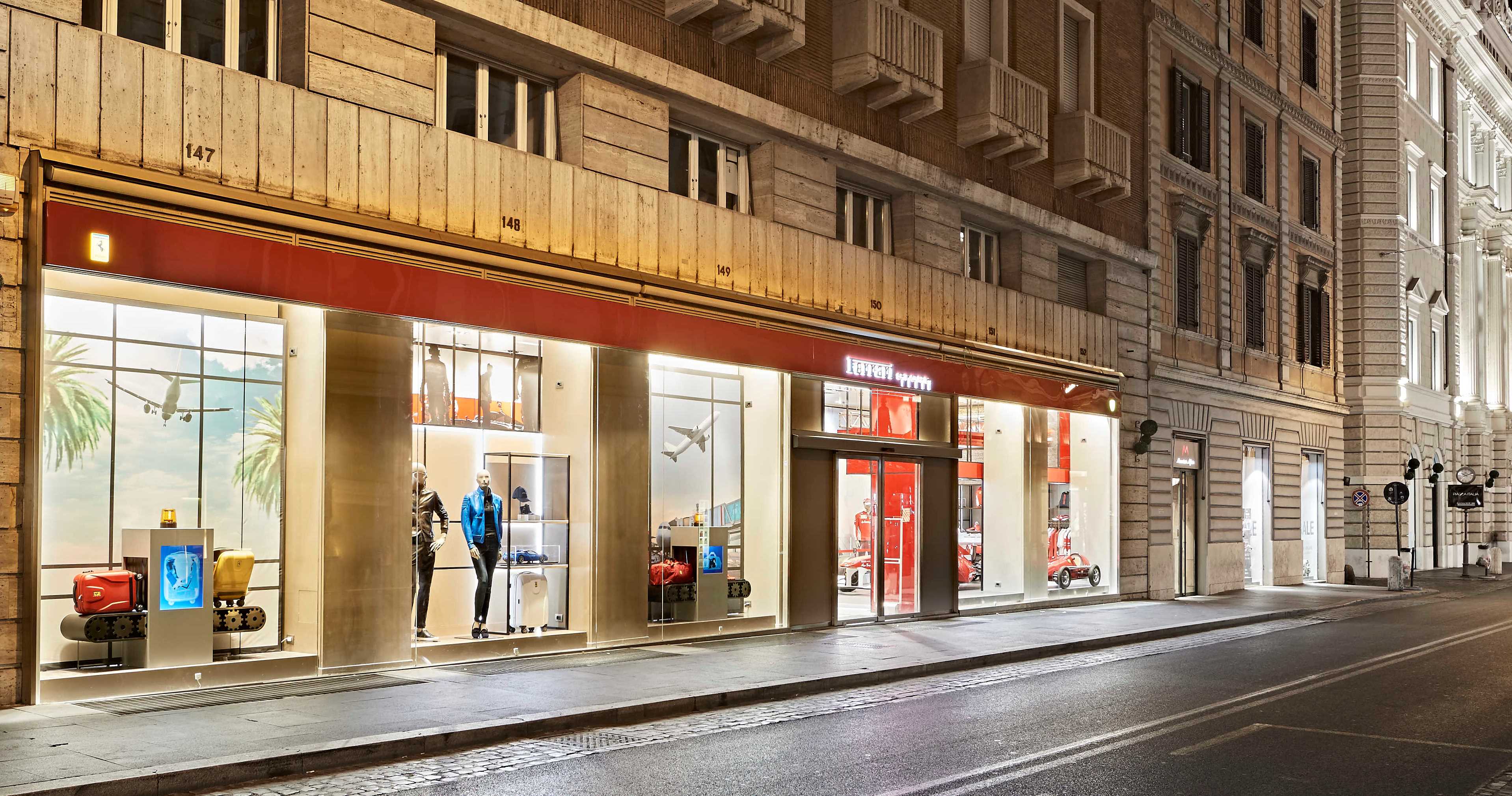 Ferrari Store Roma: riapre completamente rinnovato lo storico flagship