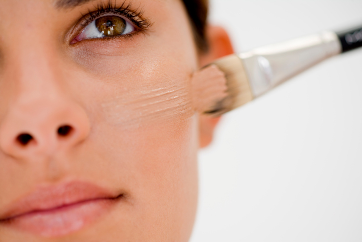 Make up, 12 consigli per applicare correttamente il fondotinta