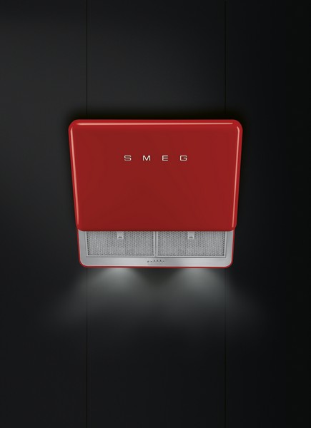 Smeg presenta la nuova cappa con “sliding door”, le foto