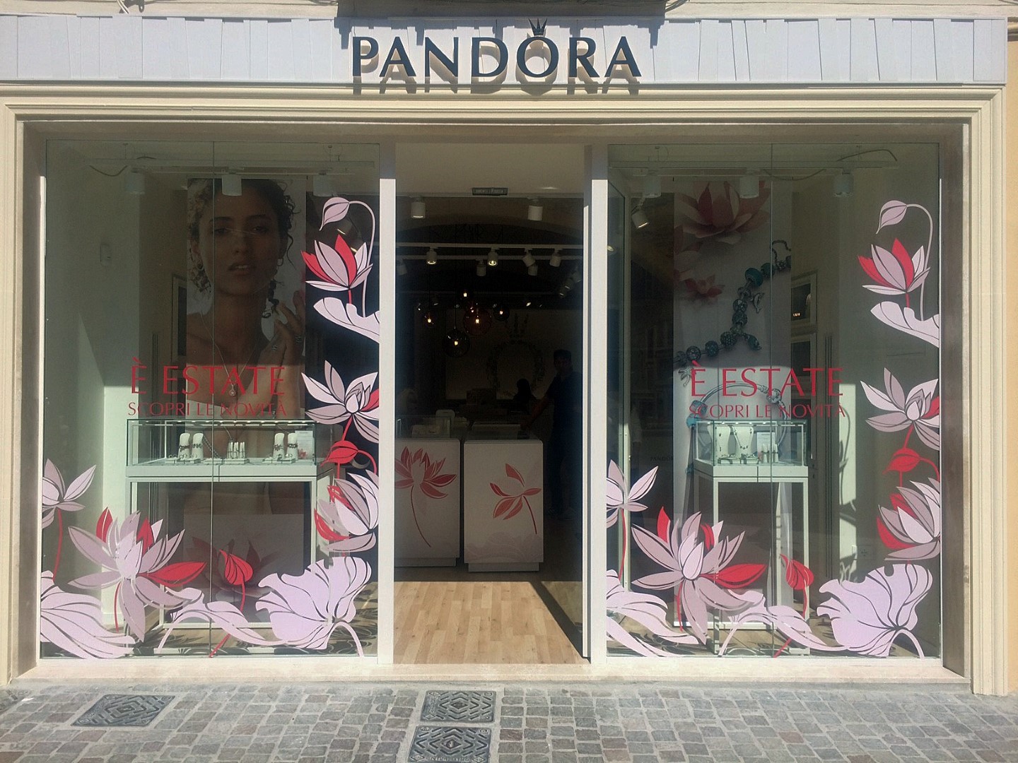 Pandora Sardegna: aperto un nuovo store a Cagliari