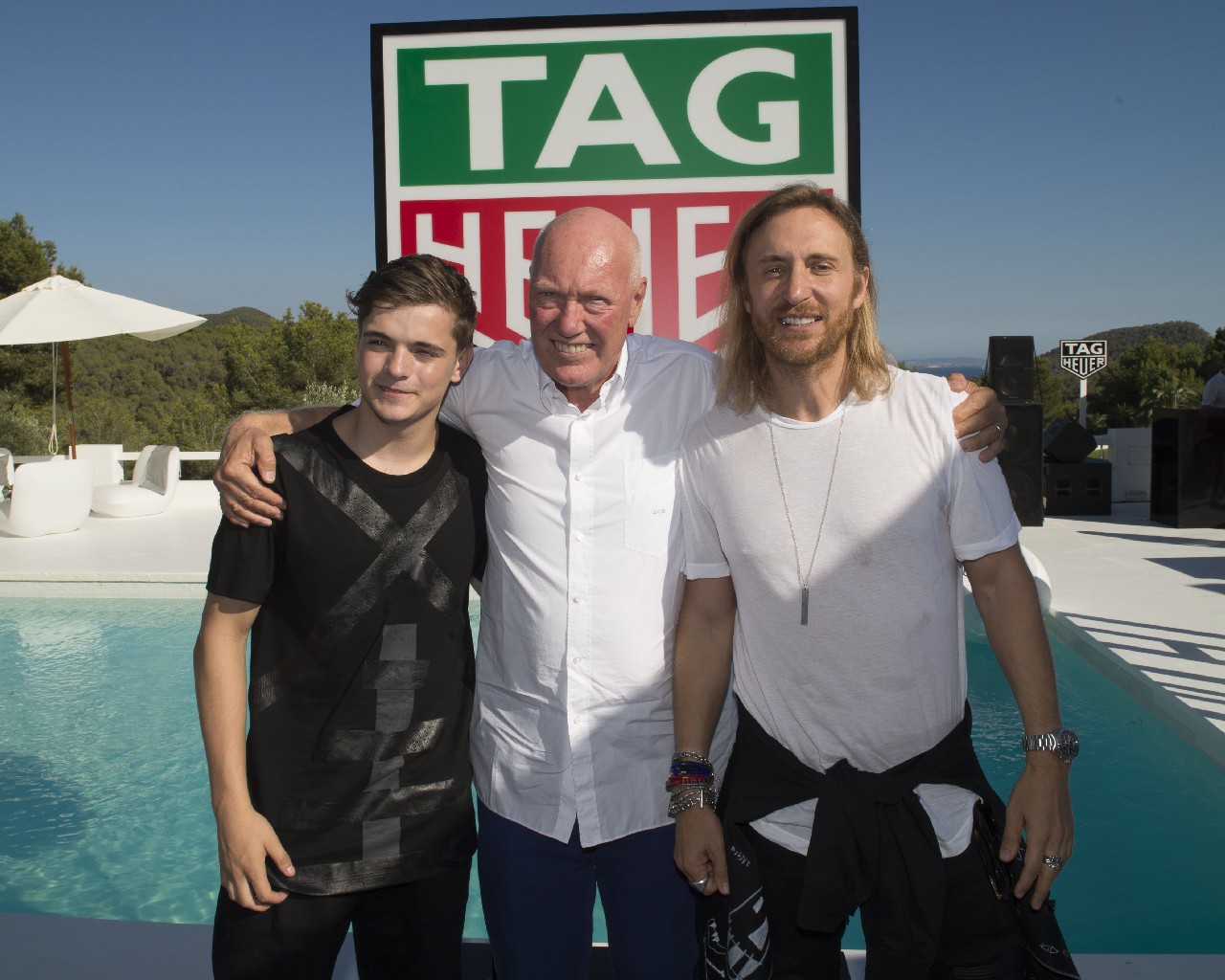 TAG Heuer Aquaracer 300M Black Titanium: l&#8217;inusuale match calcistico a Ibiza con David Guetta e Martin Garrix