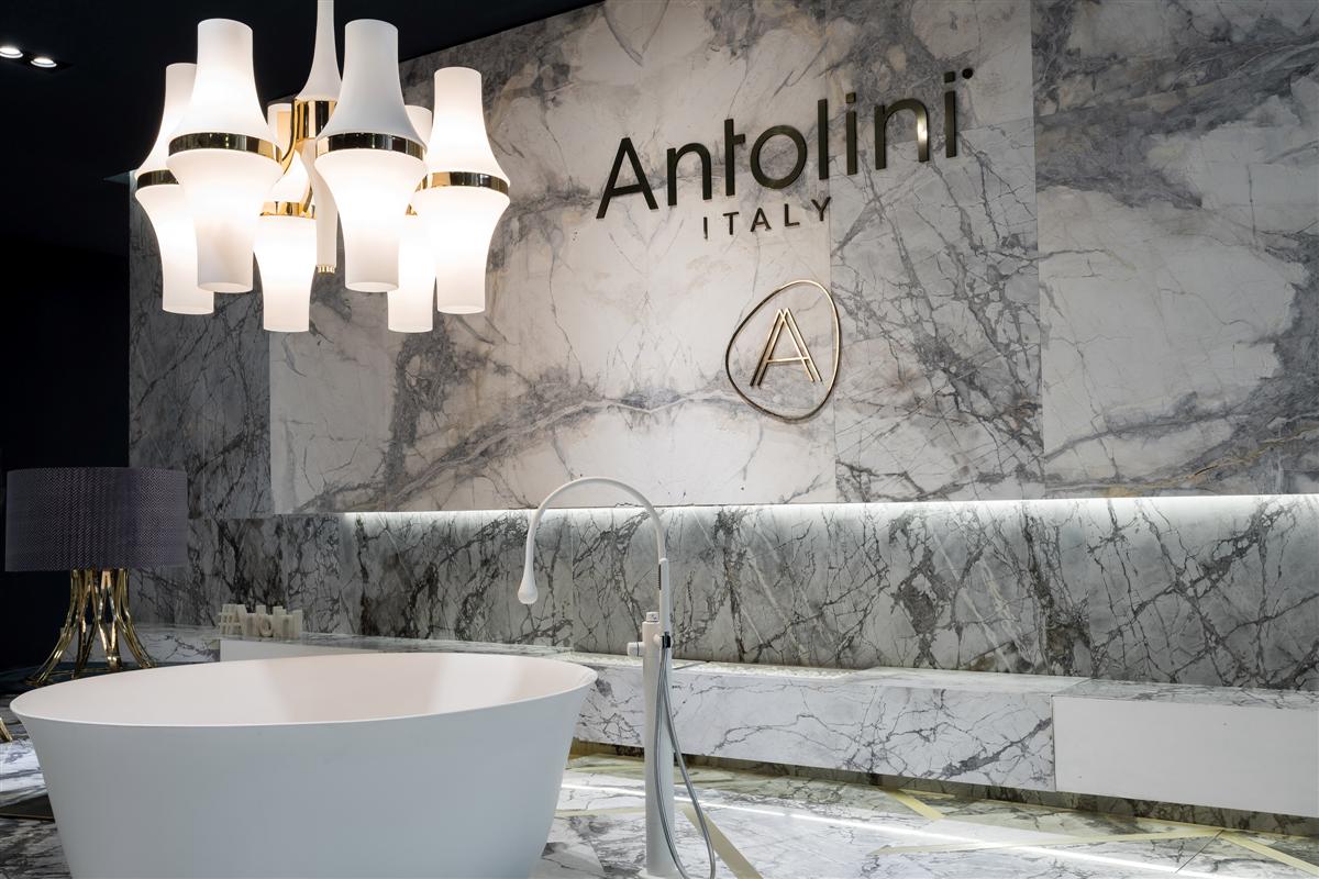 Antolini 100% design london allestimento