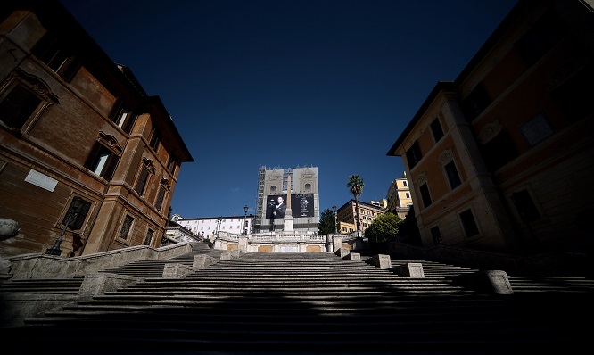 Trinità dei Monti, polemiche sulla barriera anti vandali