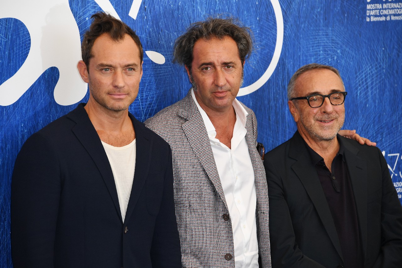 Festival Cinema Venezia 2016: il photocall di The Young Pope con Jude Law