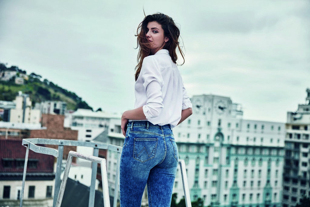 Wrangler jeans: il fit perfetto con Body Bespoke, nella campagna anche Francesca Piccinini, foto e video