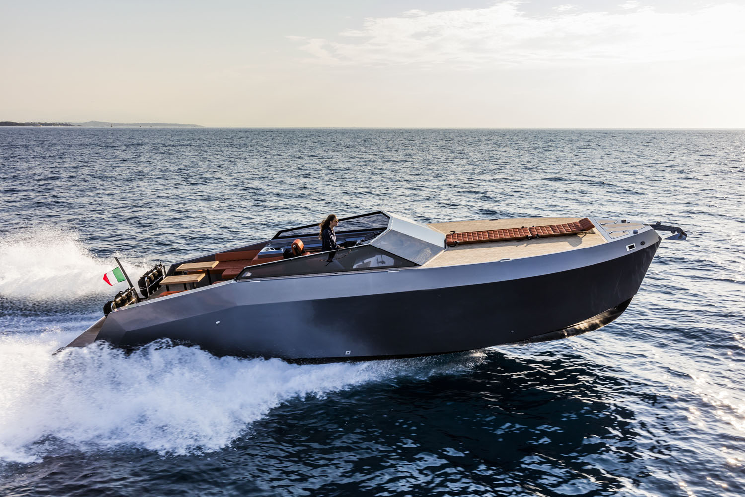 Monaco Yacht Show 2016: tender di lusso Mazu 38