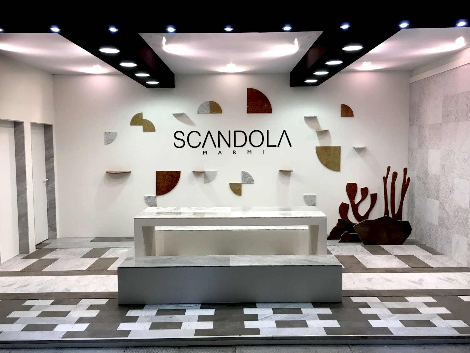 Cersaie 2016 Scandola Marmi installazione