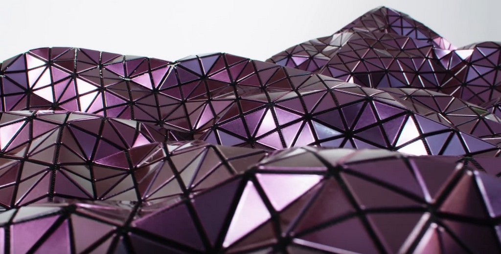 Issey Miyake borse: le nuove Prism Metallic di BAO BAO, il video