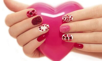 Decorazione unghie amore
