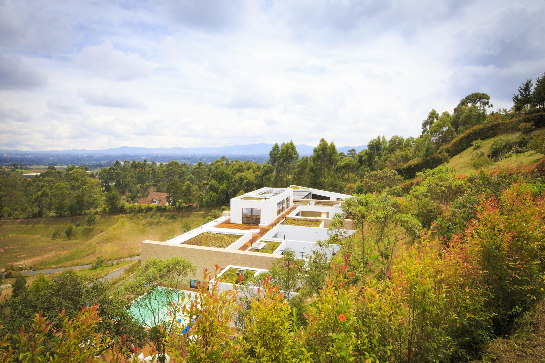 Casa Fenix Rionegro in Colombia, Euromobil arreda la prima casa certificata LEED categoria Oro