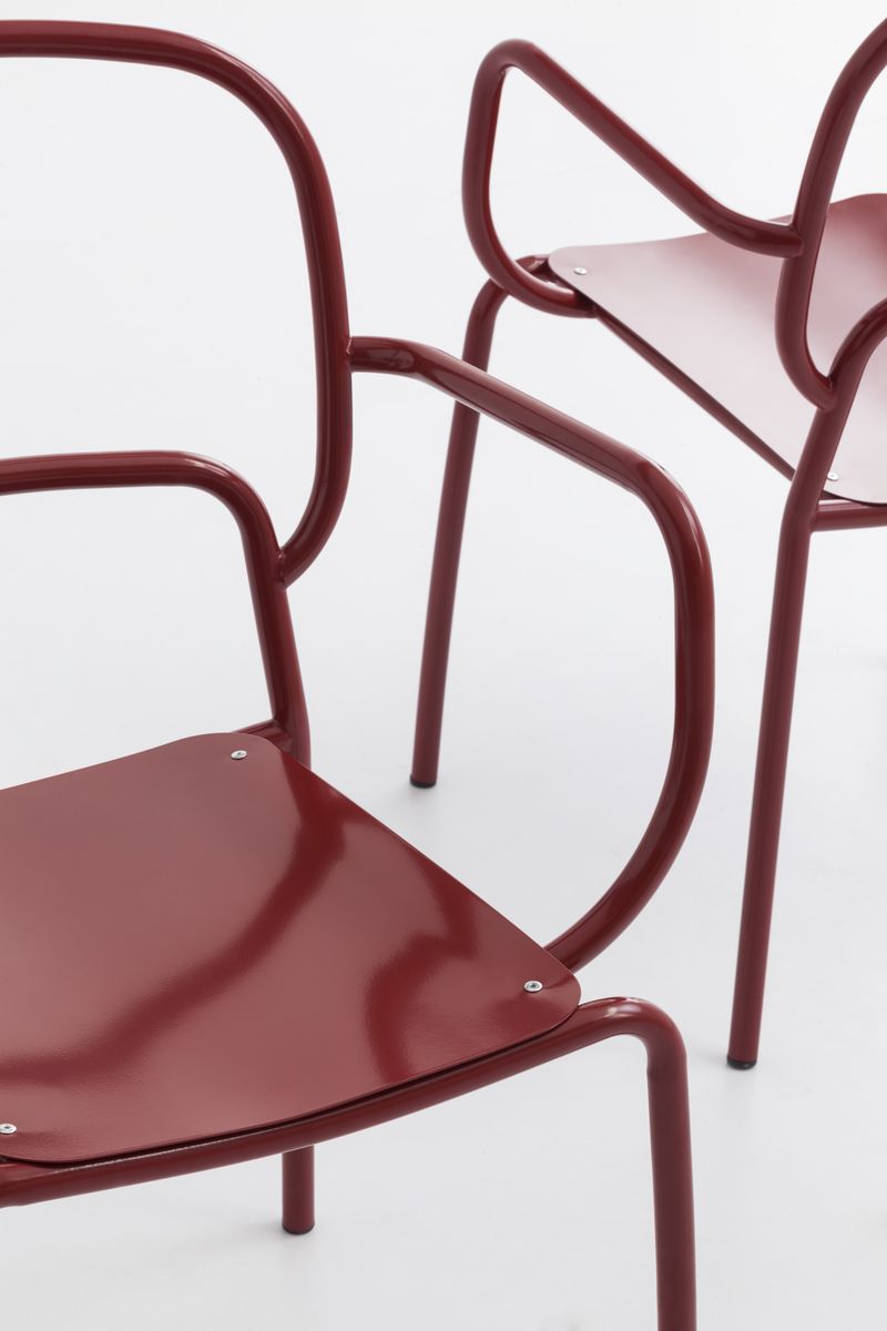 Poltrone di design, il modello MOYO firmato da 4P1B per Chairs&amp;More