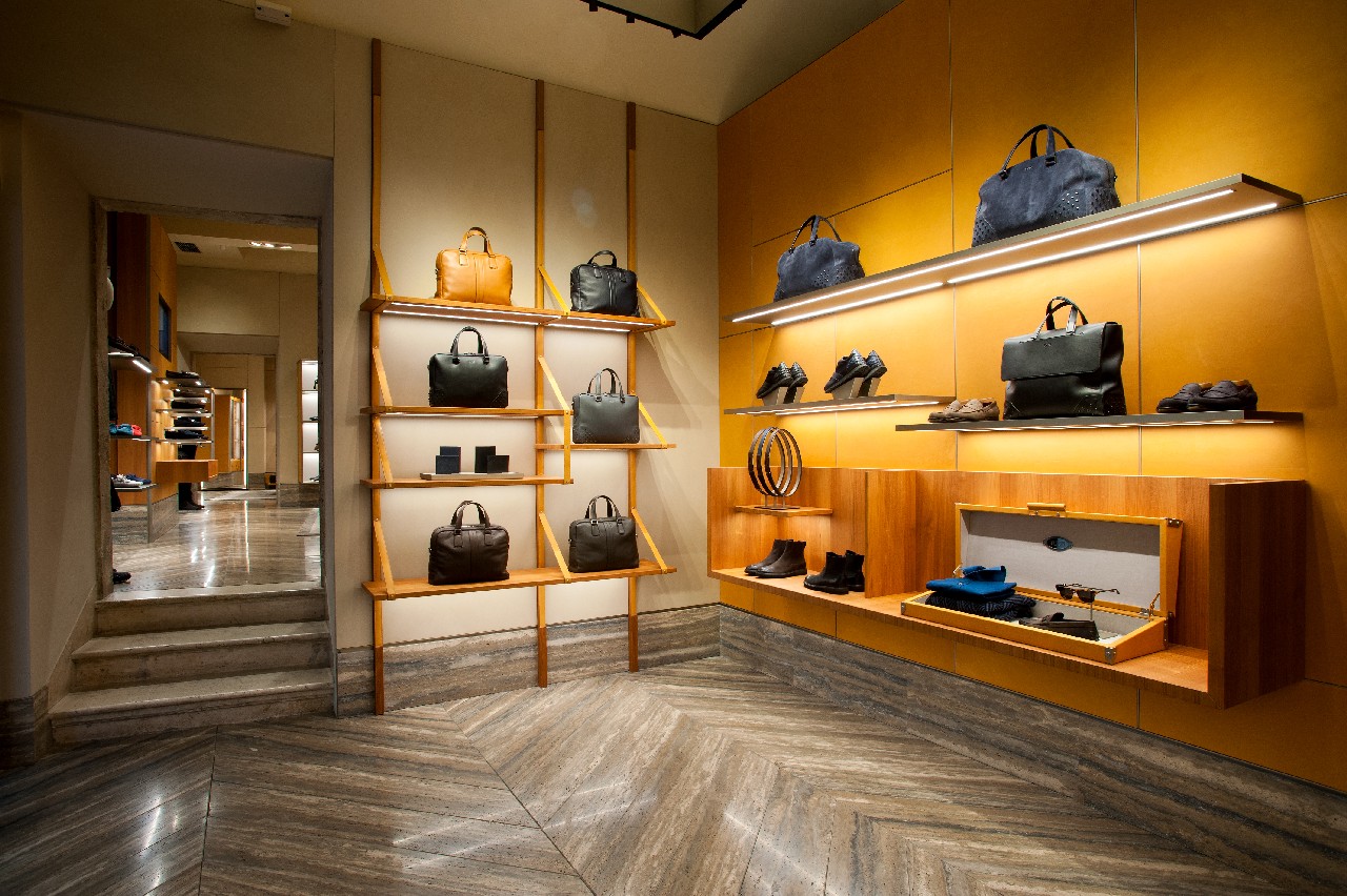 Tod&#8217;s Roma: la boutique dedicata al mondo maschile nello storico Palazzo Ruspoli