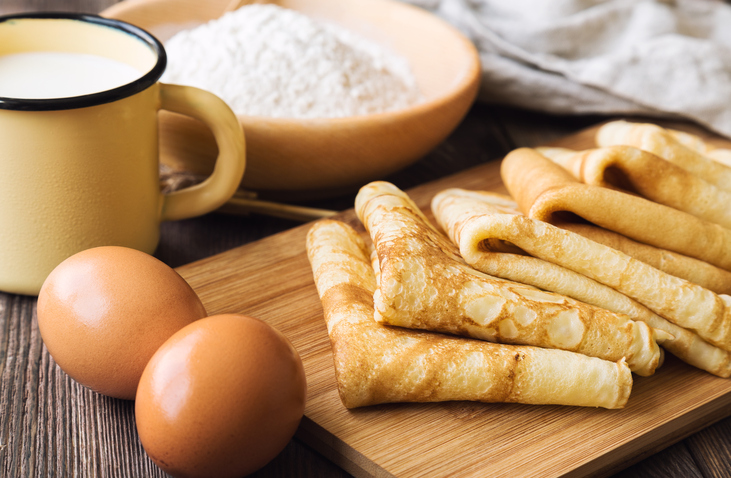 Le crepes con farina integrale da preparare per la prima colazione