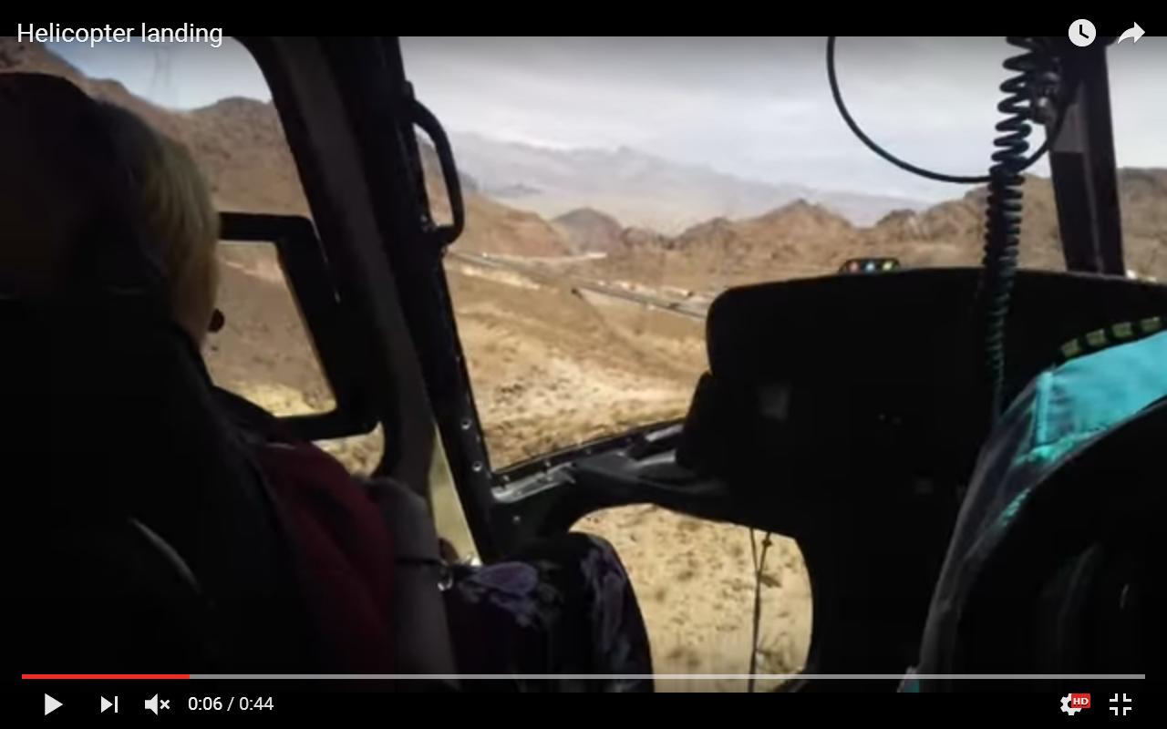 Atterraggio di un elicottero visto da dentro [Video]