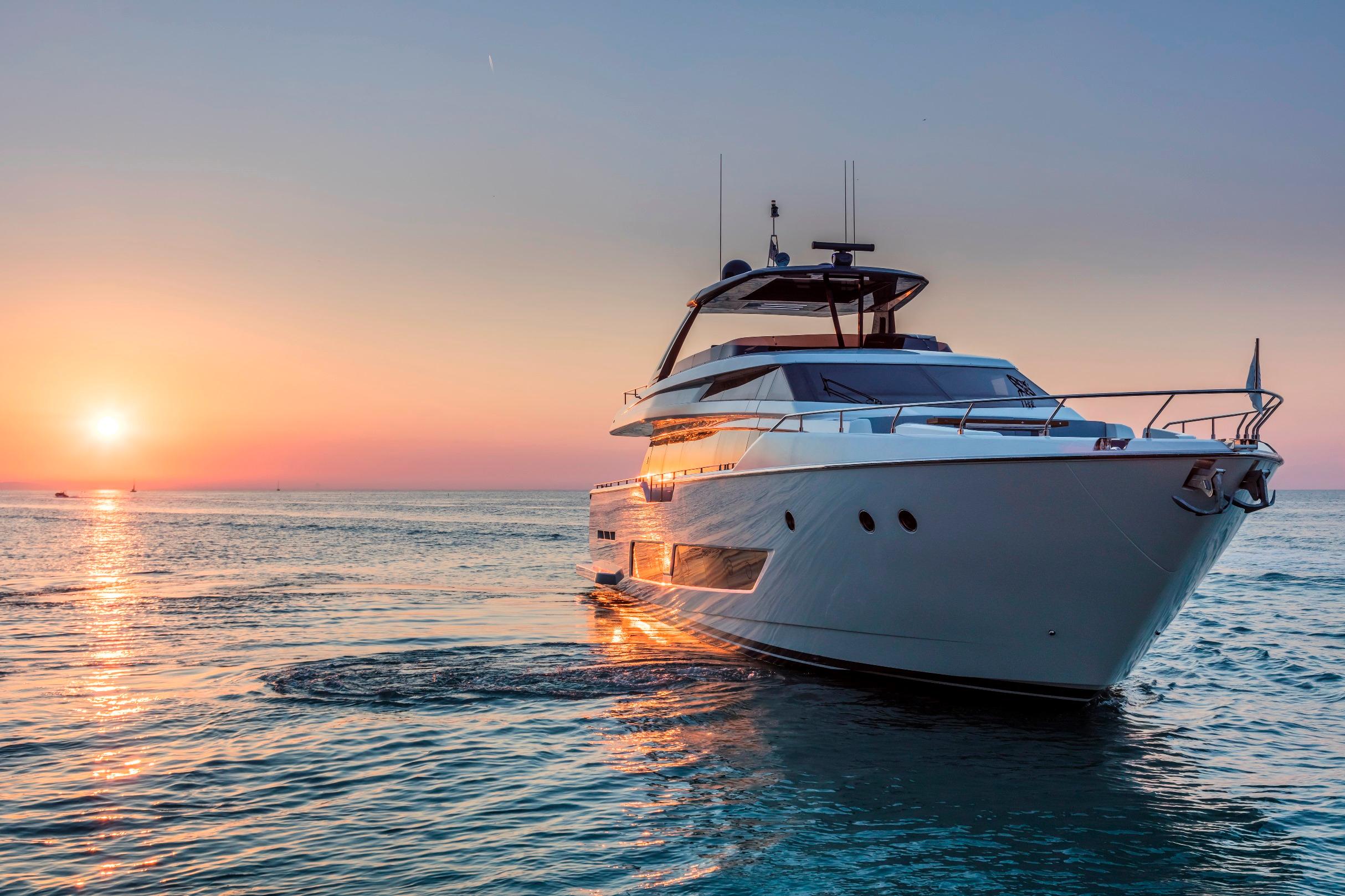 Ferretti Yachts 850: lusso, potenza ed eleganza vanno in scena